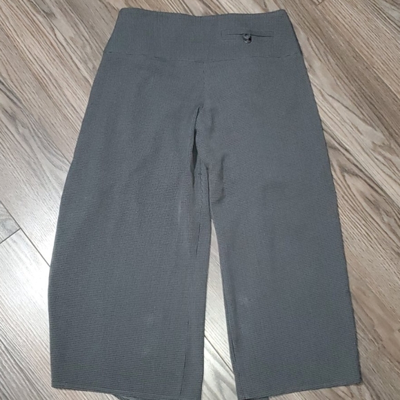 Vintage Crop Pants - Picture 2 of 14